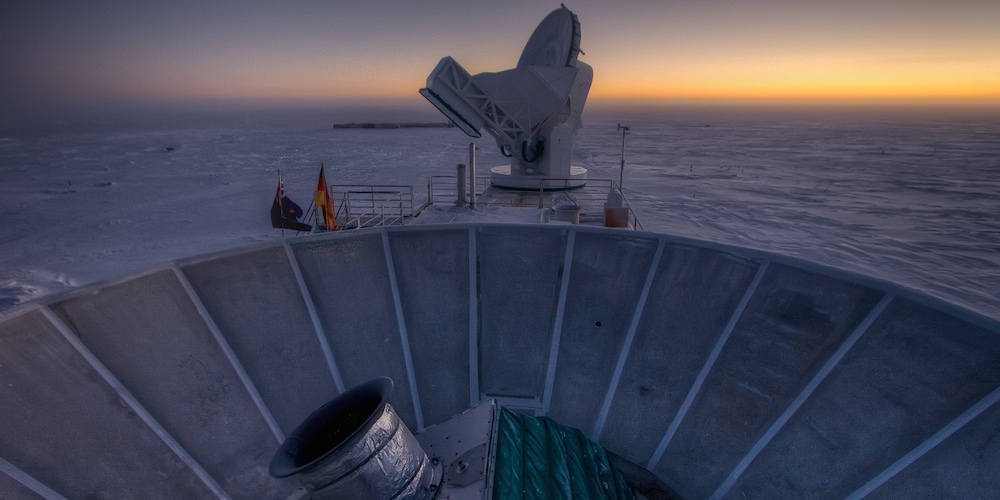 De BICEP telescoop op Antarctica
